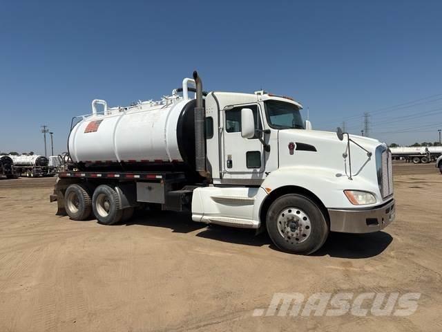 Kenworth T660 Combi / vacuum trucks