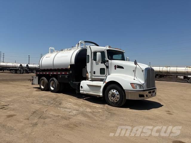 Kenworth T660 Combi / vacuum trucks