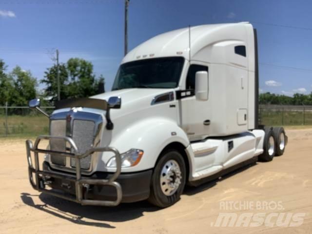 Kenworth T680 Tractor Units