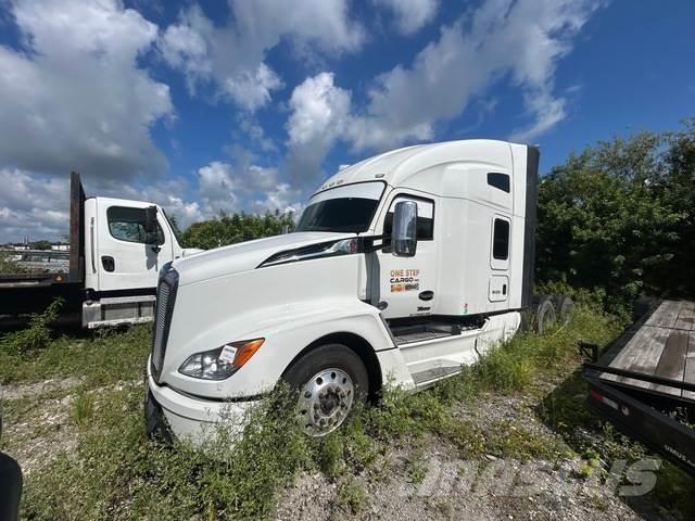 Kenworth T680 Tractor Units
