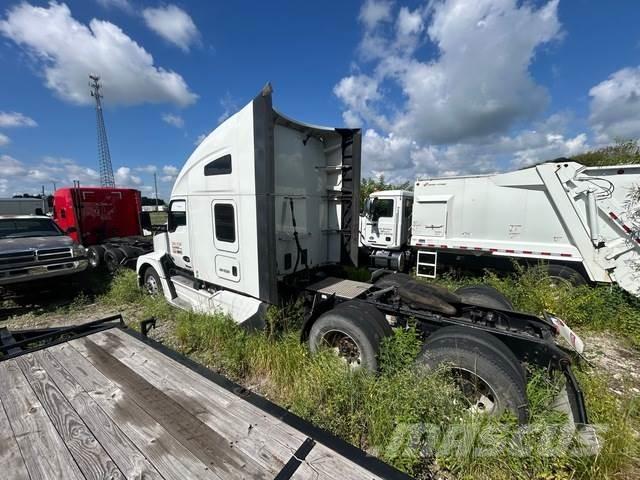 Kenworth T680 Tractor Units