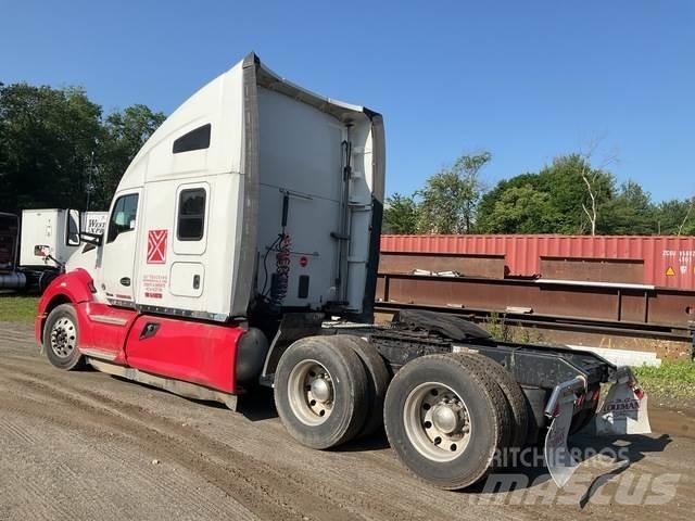 Kenworth T680 Tractor Units