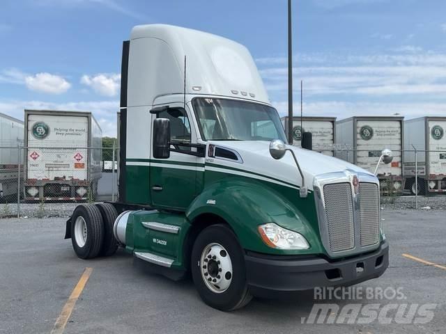 Kenworth T680 Tractor Units