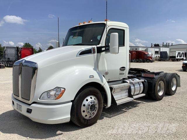 Kenworth T680 Tractor Units
