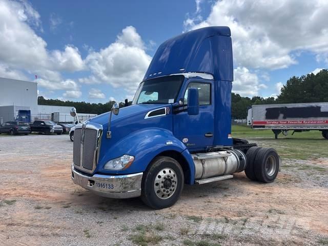 Kenworth T680 Tractor Units
