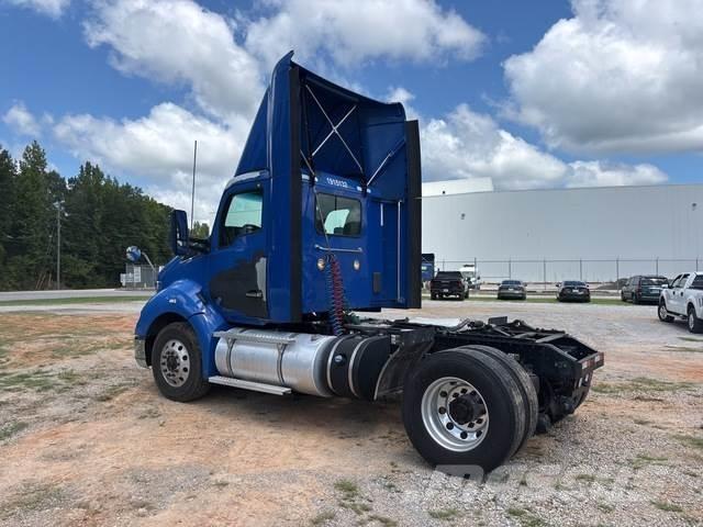 Kenworth T680 Tractor Units