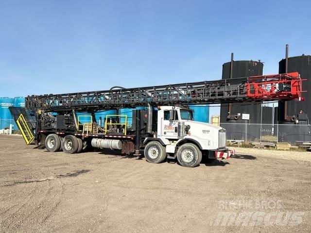 Kenworth T800 Mobile drill rig trucks