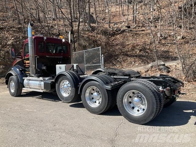 Kenworth T880 Tractor Units