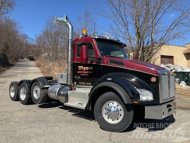 Kenworth T880 Tractor Units