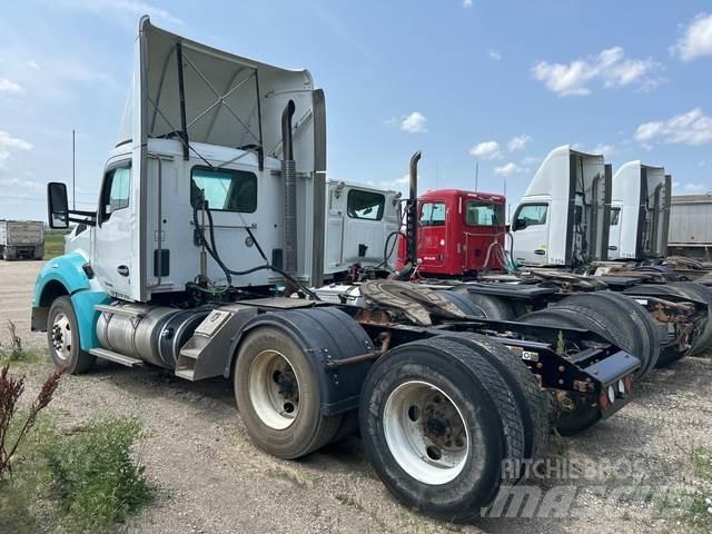 Kenworth T880 Tractor Units