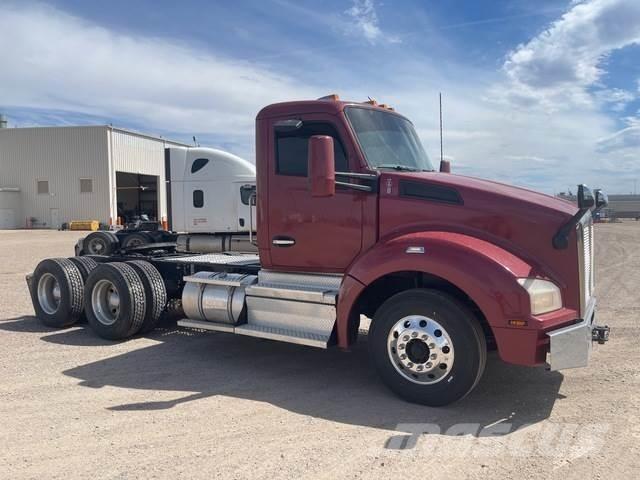 Kenworth T880 Tractor Units