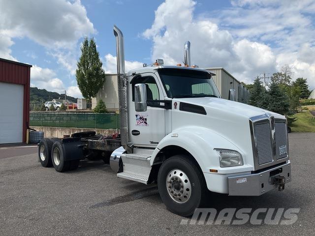 Kenworth T880 Tractor Units