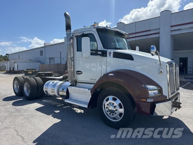 Kenworth T880 Tractor Units