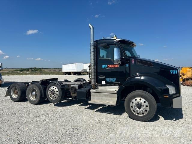Kenworth T880 Tractor Units