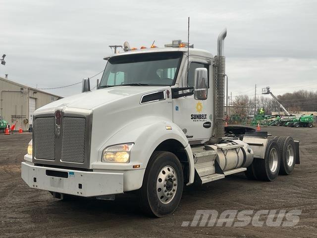 Kenworth T880 Tractor Units