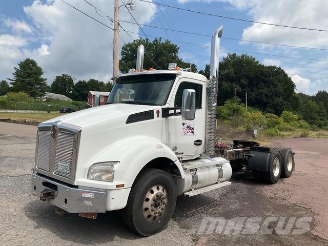 Kenworth T880 Tractor Units