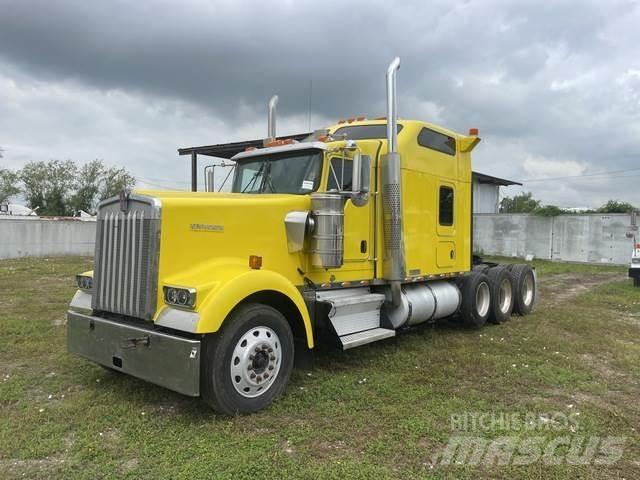 Kenworth W900 Tractor Units