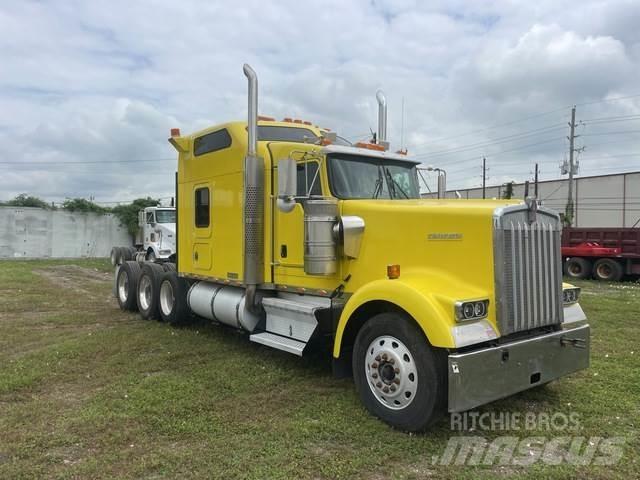 Kenworth W900 Tractor Units