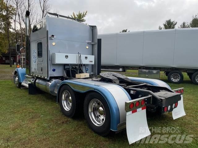 Kenworth W900 Tractor Units