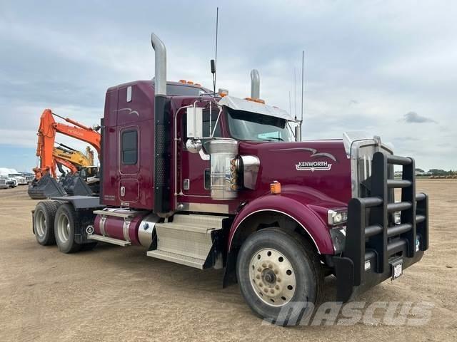 Kenworth W900 Tractor Units