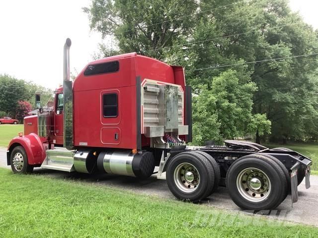Kenworth W900 Tractor Units