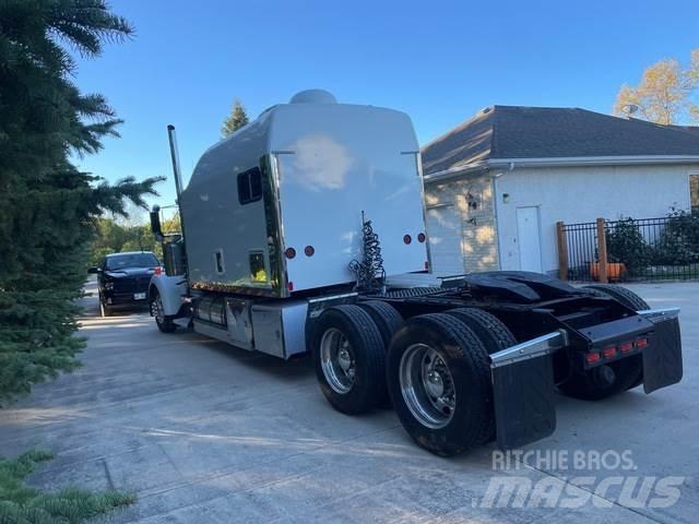 Kenworth W900L Tractor Units