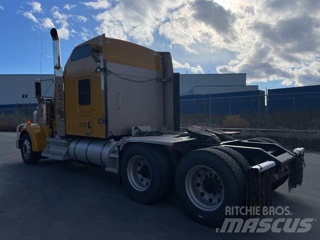 Kenworth W900L Tractor Units