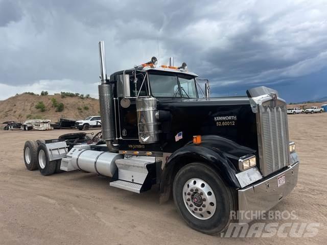 Kenworth W900L Tractor Units