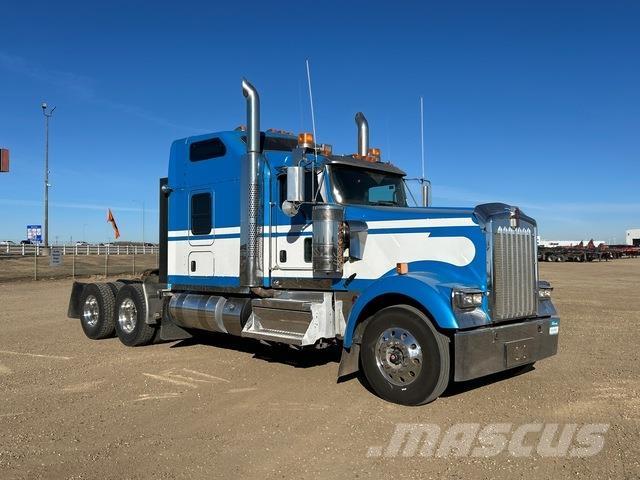 Kenworth W900L Tractor Units