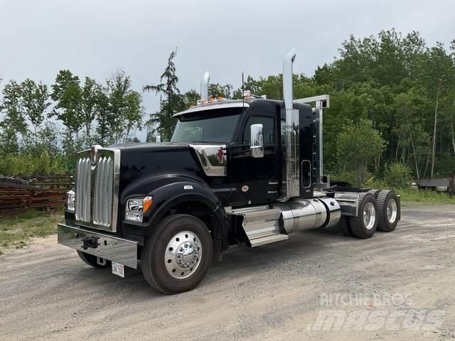 Kenworth W990 Tractor Units
