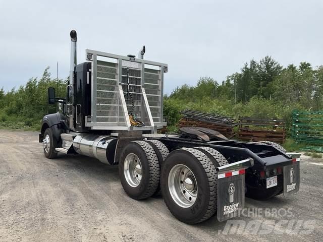Kenworth W990 Tractor Units
