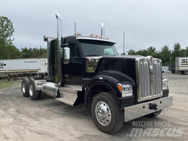 Kenworth W990 Tractor Units