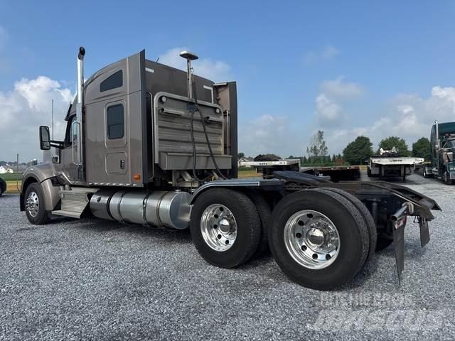Kenworth W990 Tractor Units