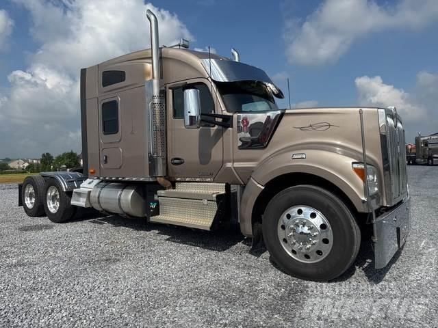 Kenworth W990 Tractor Units