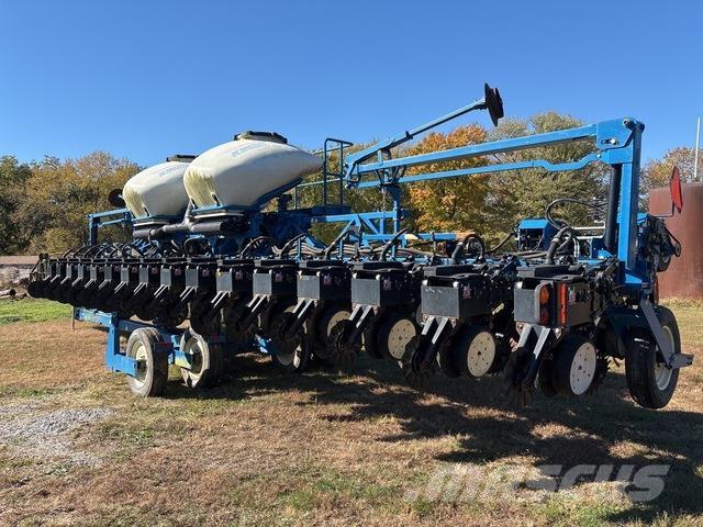 Kinze 3600 Planters