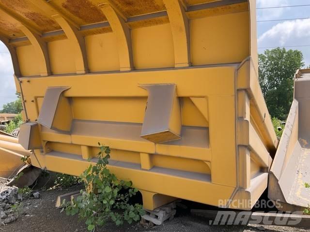 Komatsu  Box body