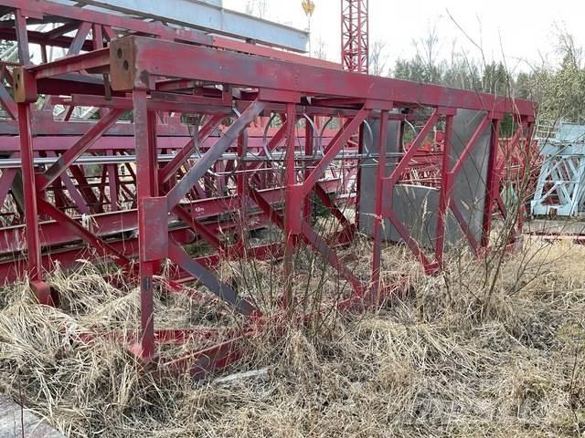 Kroll K200 Tower cranes
