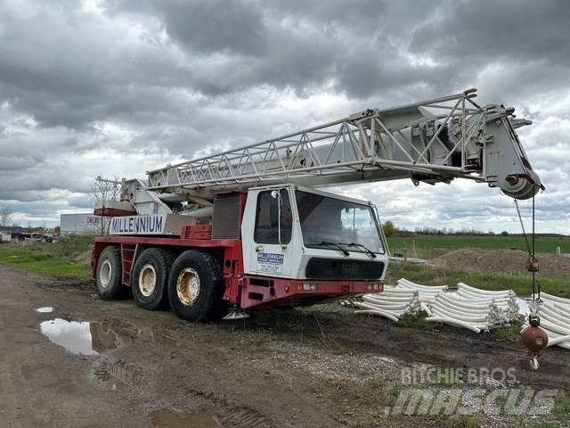 Krupp KMK3045 All terrain cranes