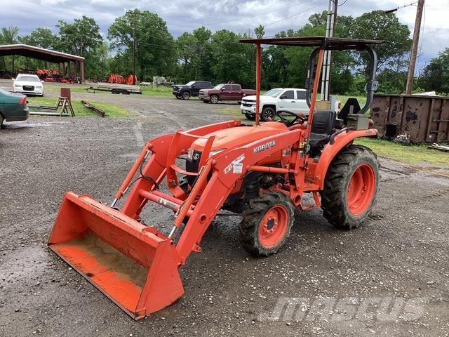 Kubota L2501DT Compact tractors
