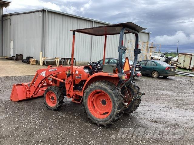 Kubota L2501DT Compact tractors
