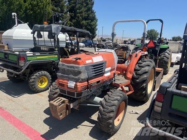 Kubota L3010D Compact tractors