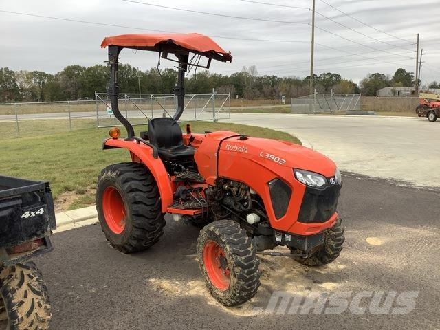 Kubota L3902DT Compact tractors