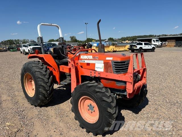 Kubota M5700 Compact tractors