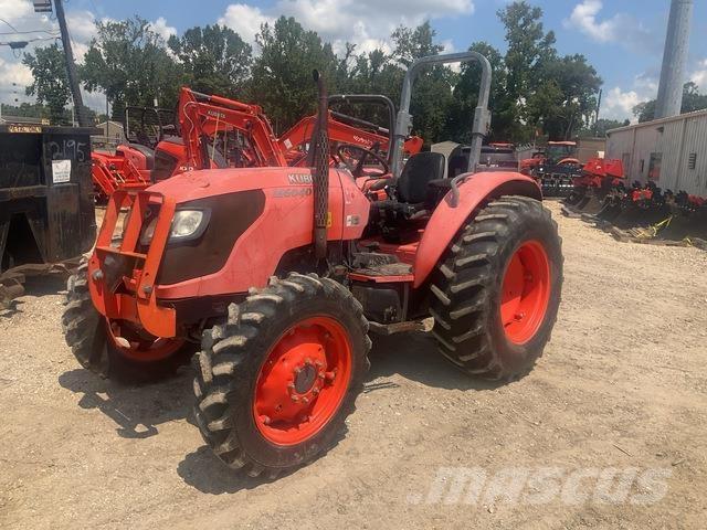 Kubota M6040DT Compact tractors