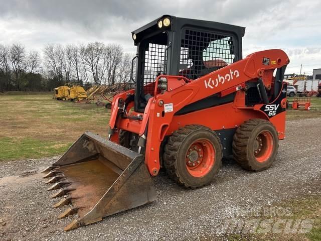 Kubota SSV65 Skid steer loaders