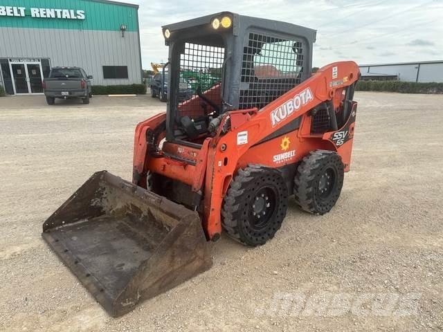 Kubota SSV65 Skid steer loaders