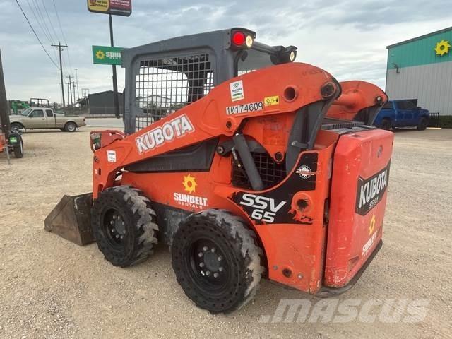 Kubota SSV65 Skid steer loaders