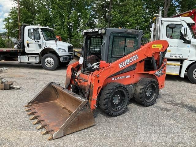 Kubota SSV75 Skid steer loaders