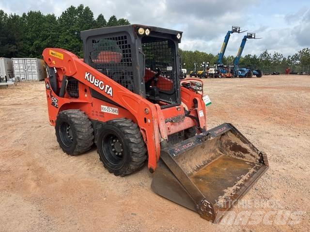 Kubota SSV75 Skid steer loaders