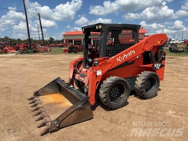 Kubota SSV75 Skid steer loaders